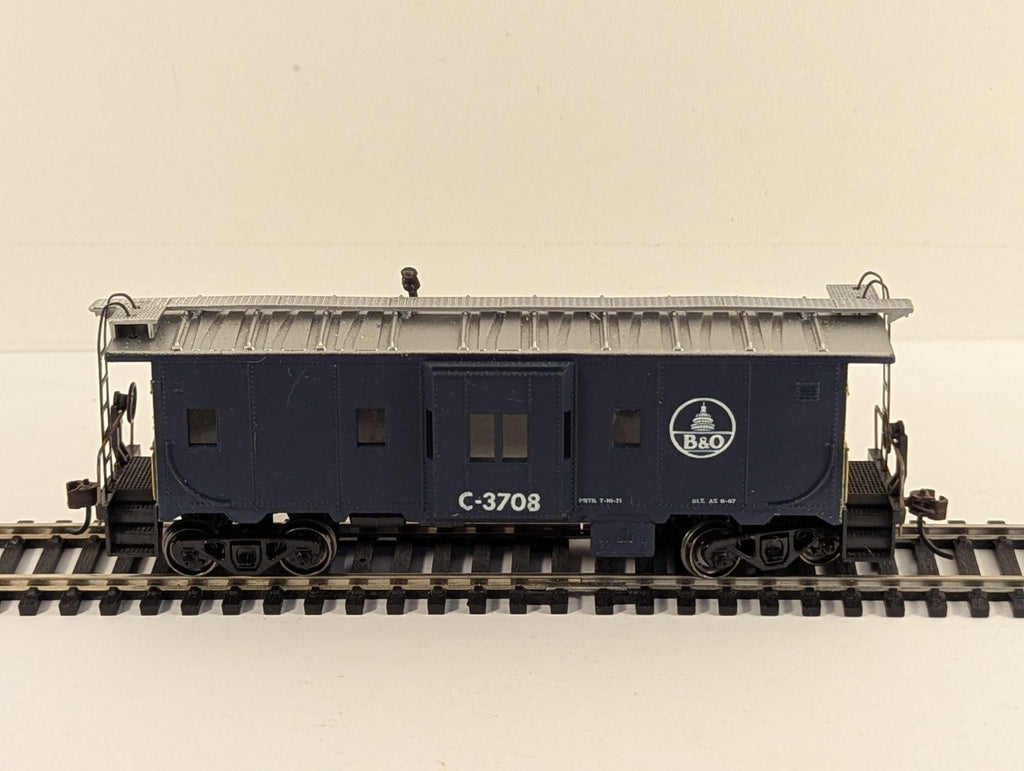 Athearn HO Gauge Bay Window Caboose C-3708 Baltimore & Ohio