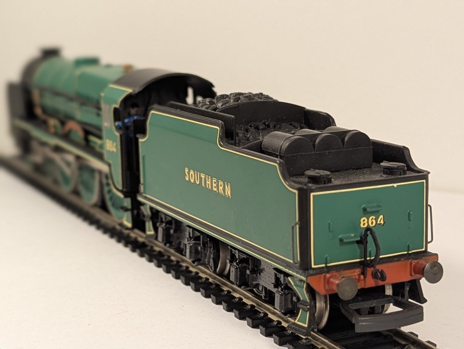 Bachmann 31-401 Lord Nelson 4-6-0 No. 864 “Sir Martin Frobisher” – Spares/Repair
