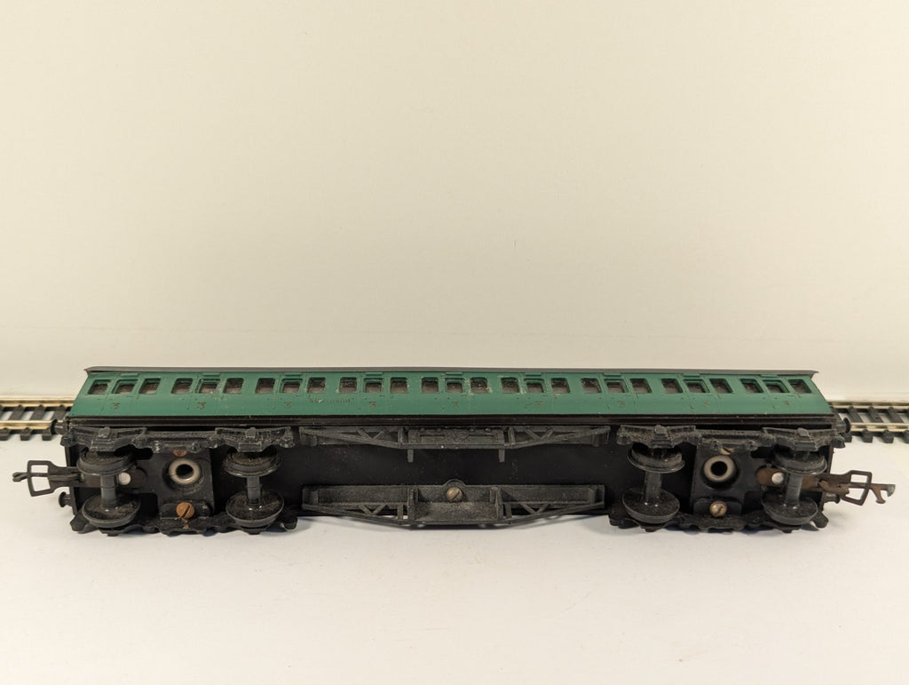 Graham Farish OO Gauge Southern Railway Green 3rd Class Suburban Coach Boxed