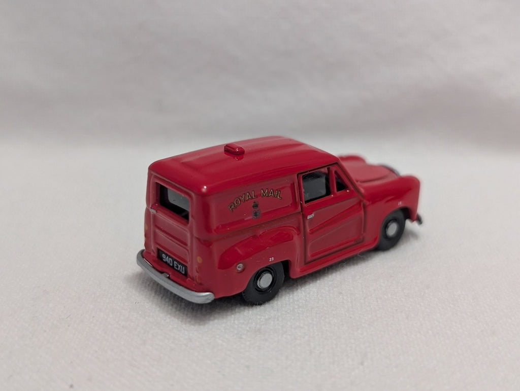 Classix 1:76 Scale / OO Gauge Austin A35 Van Die-cast Vehicle 940 EXU Royal Mail
