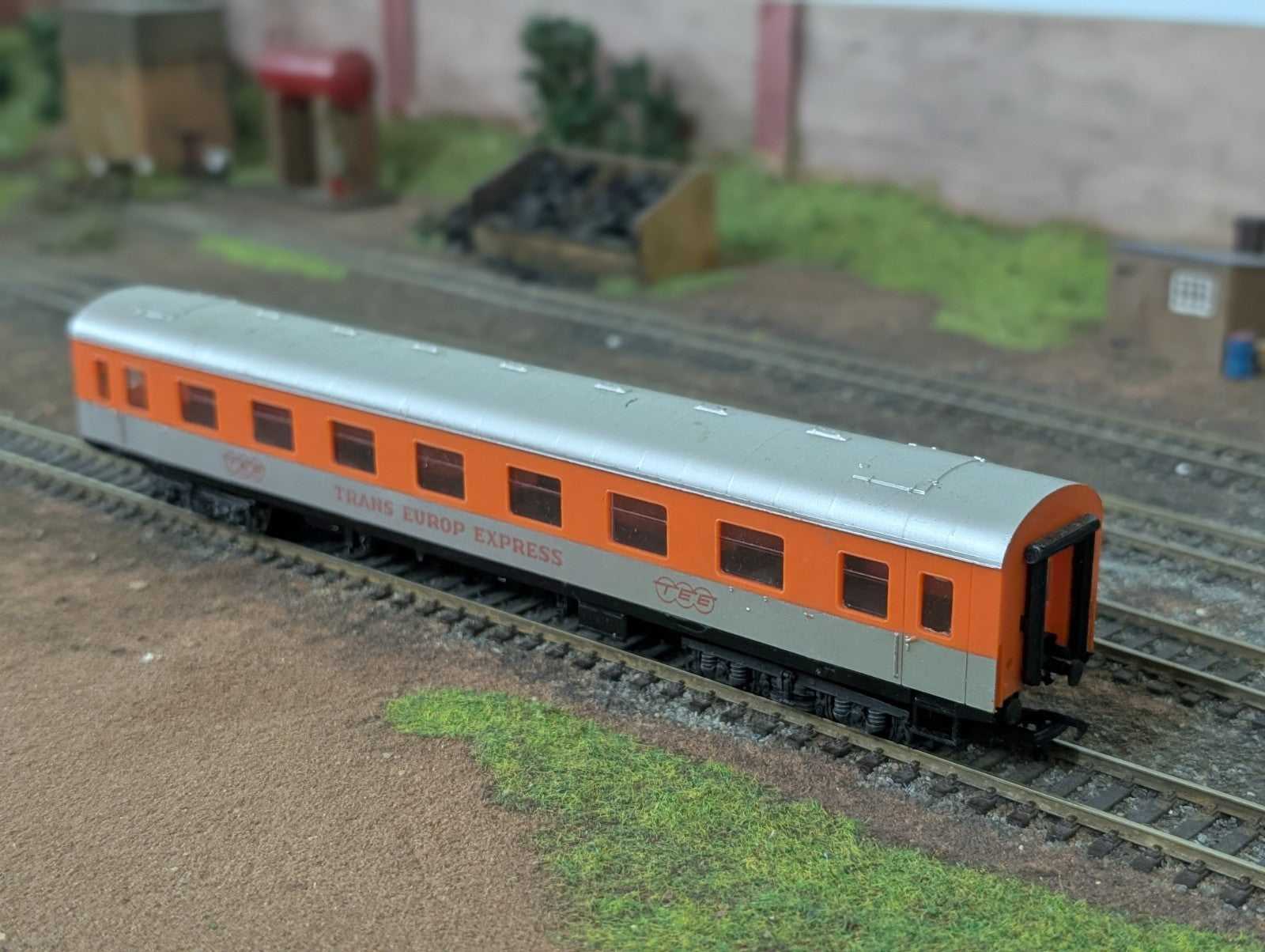 Piko HO Gauge Passenger express car TRANS EUROP EXPRESS TEE