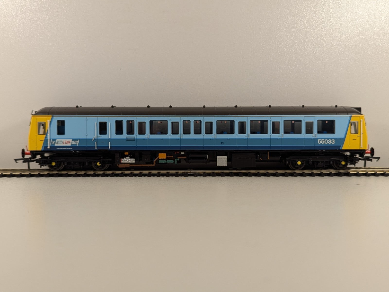 Dapol OO Gauge Class 121 "Bubble Car" No. 55033 Diesel Railcar DCC Ready