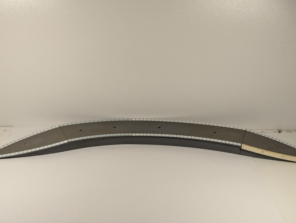 Hornby OO Gauge Curved Platform Sections and Ramps R463