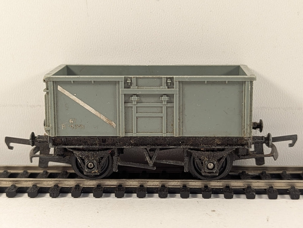 Tri-ang OO Gauge 16-Ton Mineral Wagon Goods Wagon B75201 BR Grey R.124
