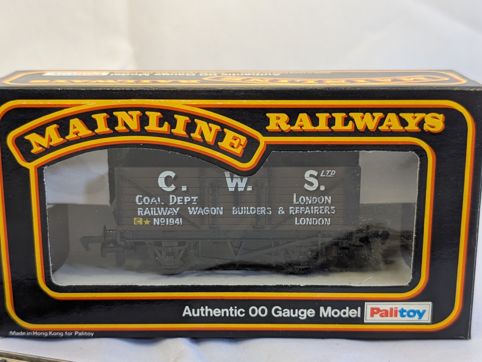 Mainline Railways 37-129 7 Plank Wagon C.W.S.