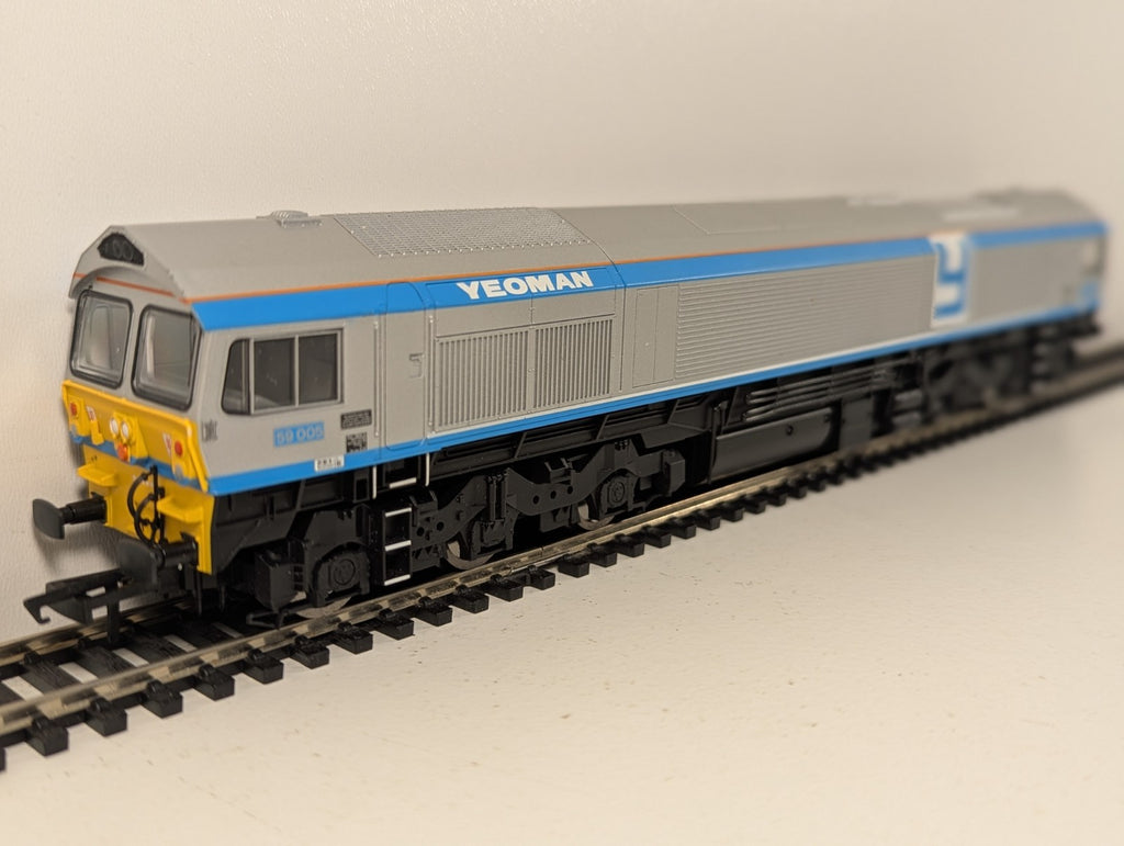 Hornby R3041 Class 59 59005 “Kenneth J Painter” Foster Yeoman