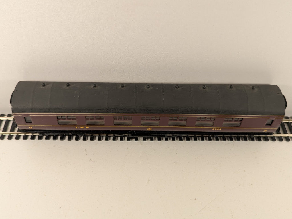 Exley OO Gauge LMS Maroon Third Class Corridor Coach