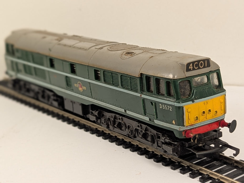 Tri-ang R357 Class 31 Diesel Locomotive BR Green OO Gauge - Spares/Repairs