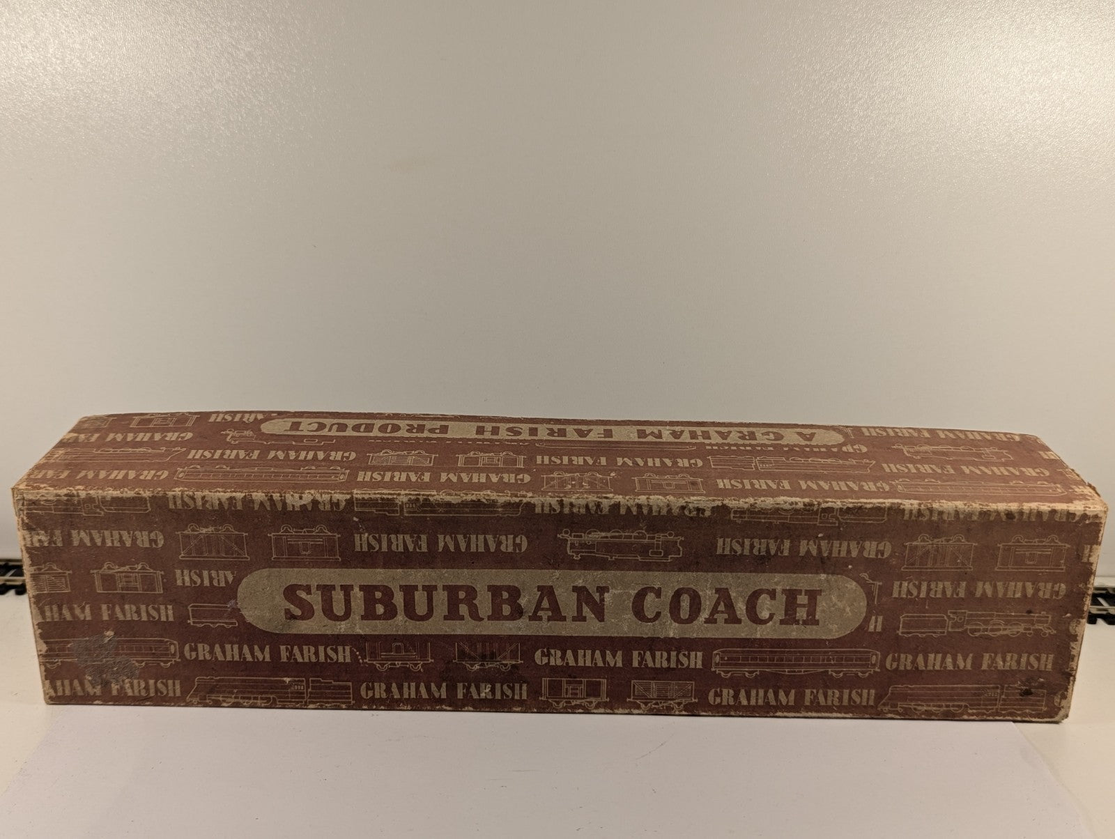 Graham Farish OO Gauge Southern Railway Green Third Class Coach Boxed