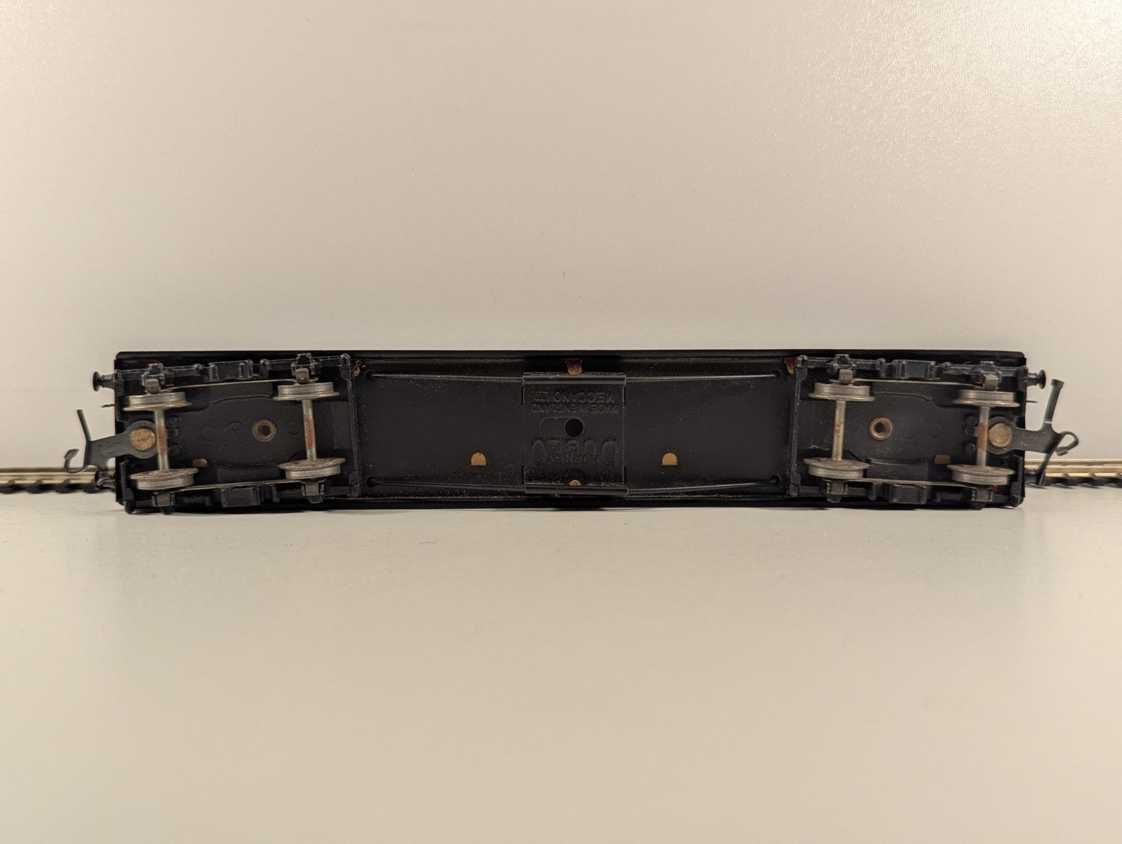 Hornby Dublo 32017 OO Gauge LMR D12 Corridor Coach - Boxed