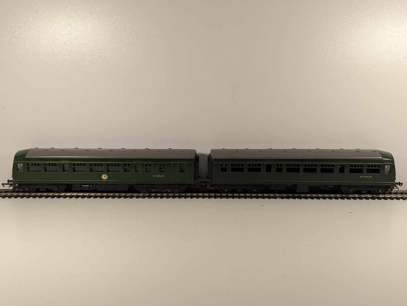 Tri-ang OO Gauge Derby Lightweight 2-Car DMU Diesel Multiple Unit