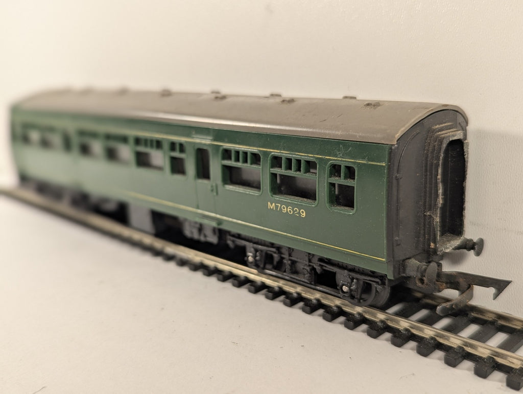 Tri-ang OO Gauge BR Class 101 Diesel Railcar Driving Motor Coach