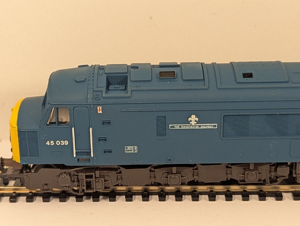 Mainline Railways Class 45 "The Manchester Regiment" BR Blue Diesel Locomotive