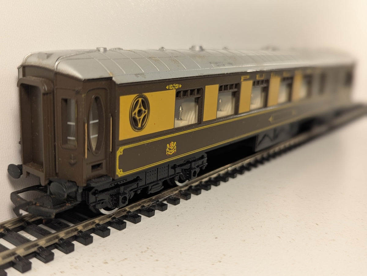 Hornby OO Gauge Pullman Brake Coach Passenger Coach Pullman Umber & Cream