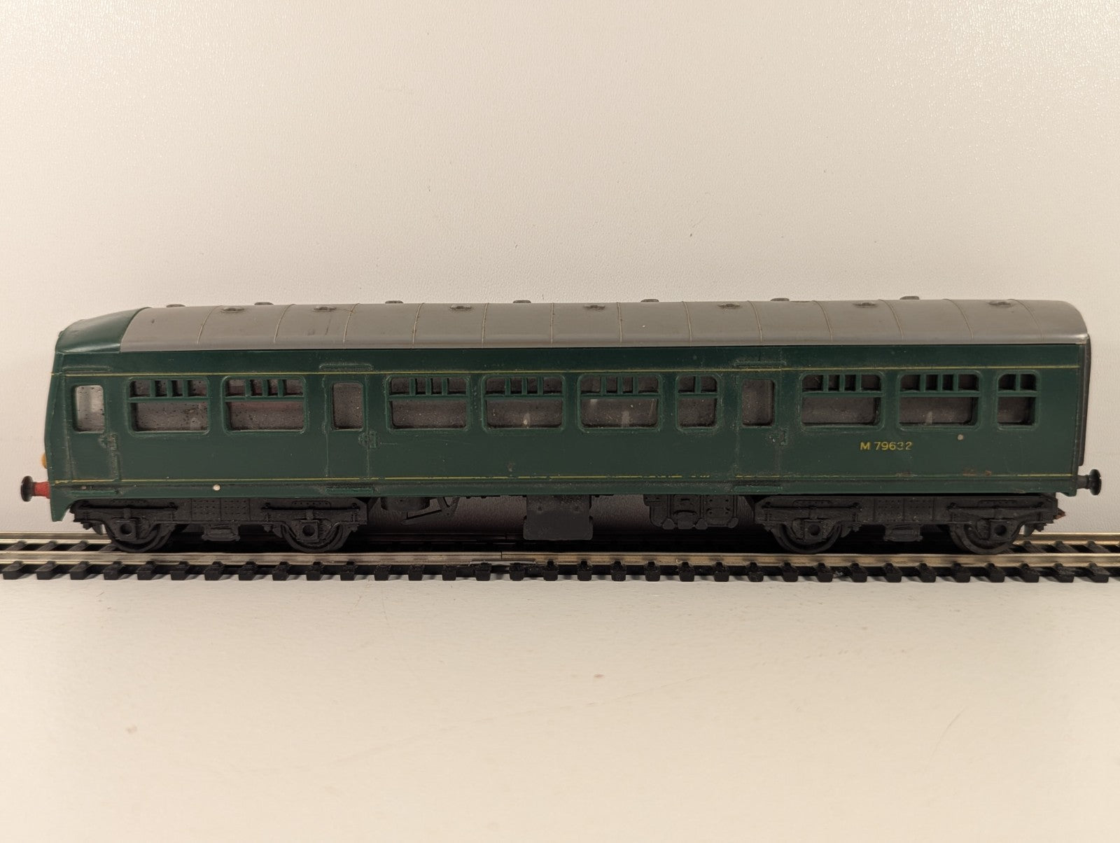 Tri-ang R157/R158 OO Gauge BR Green DMU Trailer Car Dummy Unit