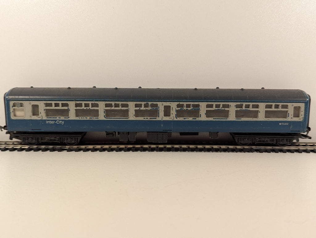 Hornby R724 OO Gauge BR Mk2 Standard Open Coach M5120