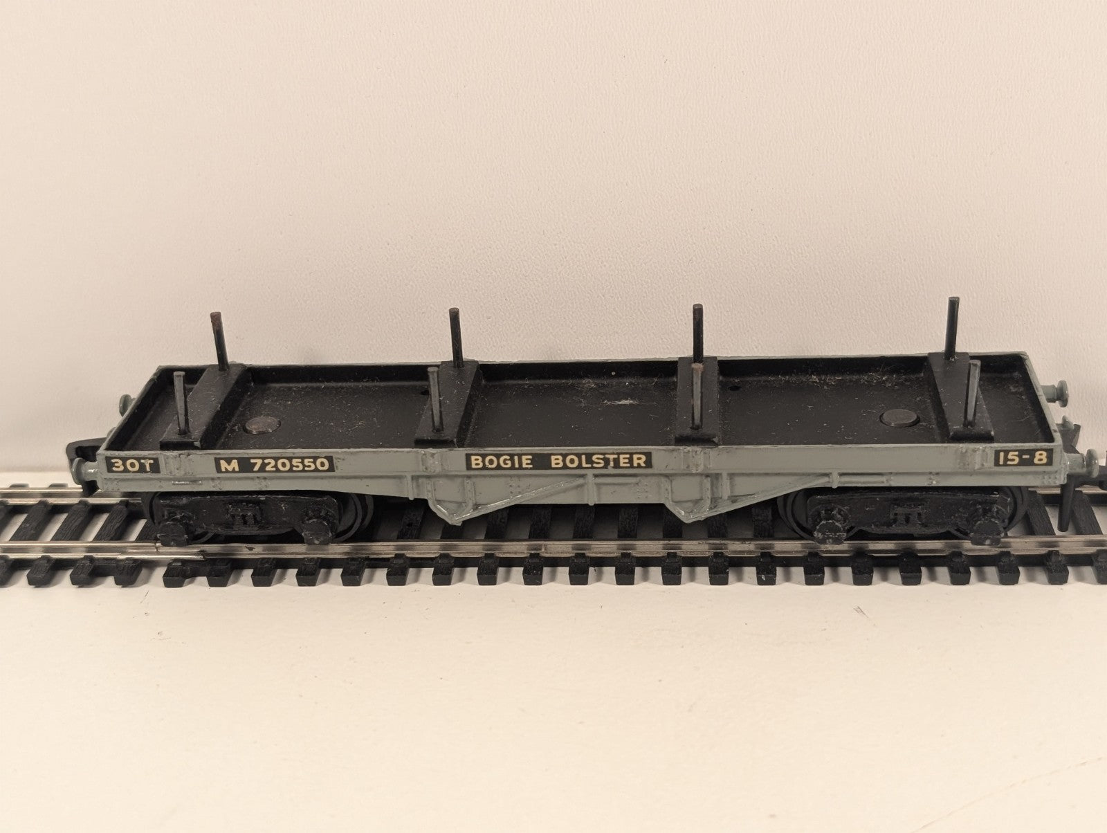 Hornby Dublo 30 Ton Bogie Bolster Wagon M720550