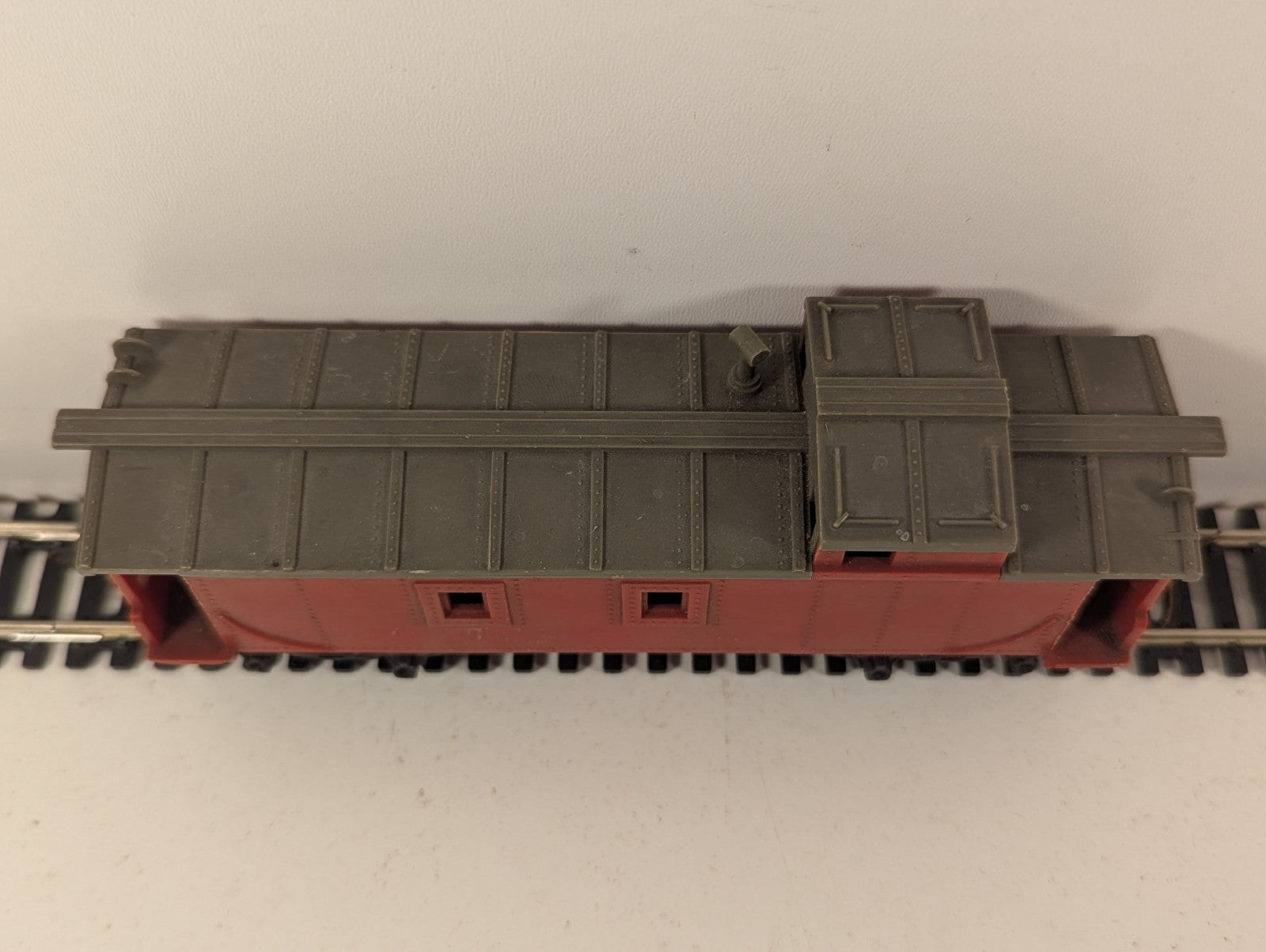 Tri-ang R115 Transcontinental Caboose Red
