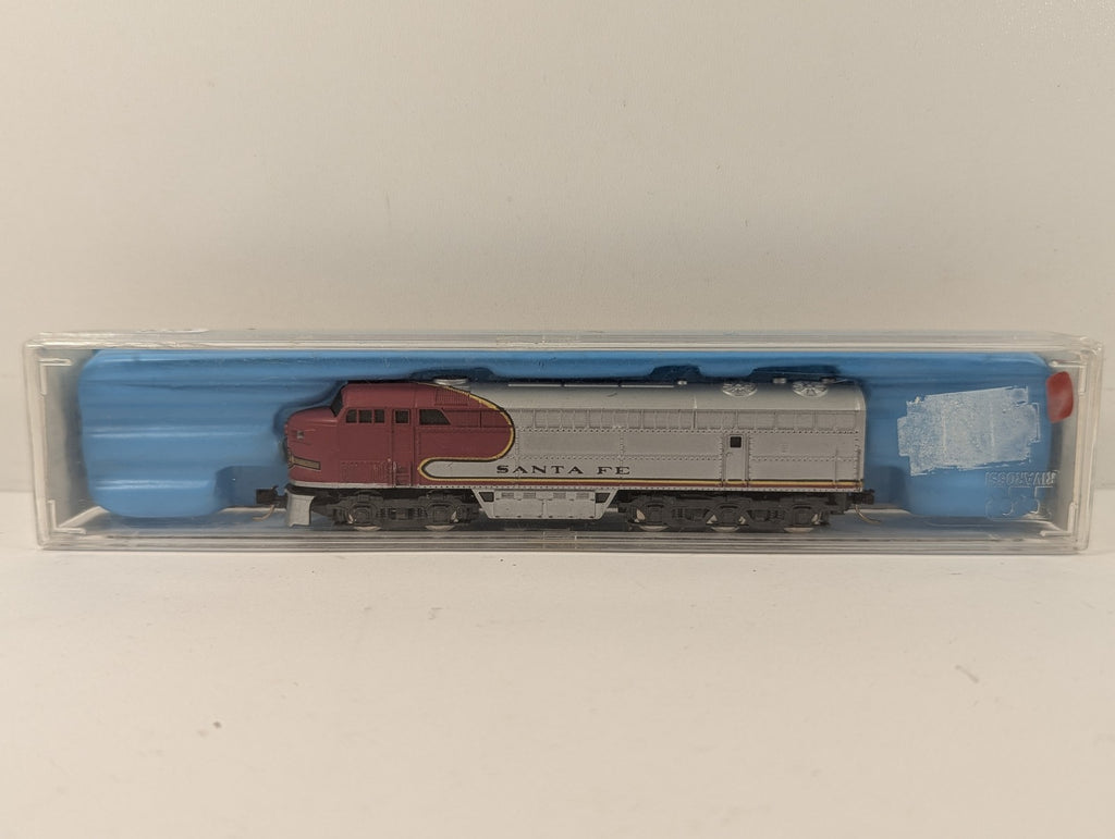 Atlas N Gauge FM C-Liner Diesel Locomotive Santa Fe Warbonnet 2131