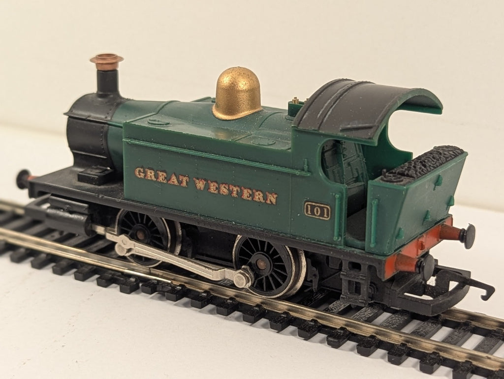 Hornby R077 GWR Class 101 Holden 0-4-0 Tank Locomotive OO Gauge - Boxed