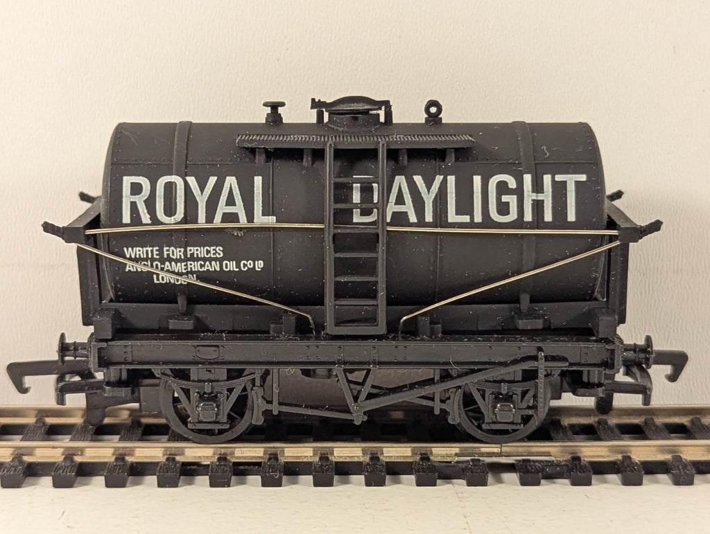 Mainline Railways 37-134 OO Gauge Royal Daylight Tank Wagon - Boxed