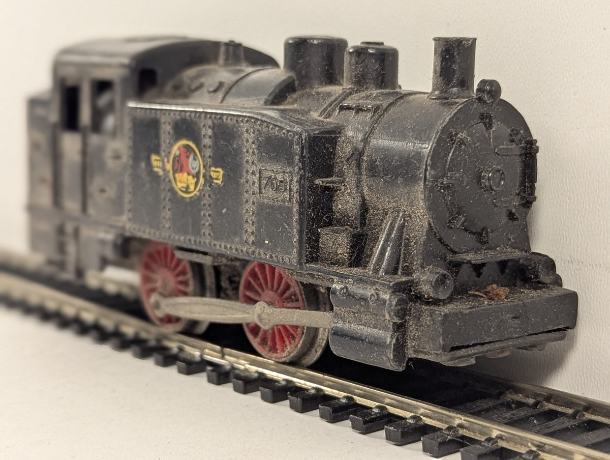 Playcraft HO Gauge Class 0-4-0 Tank Locomotive Steam Locomotive 708 BR Black