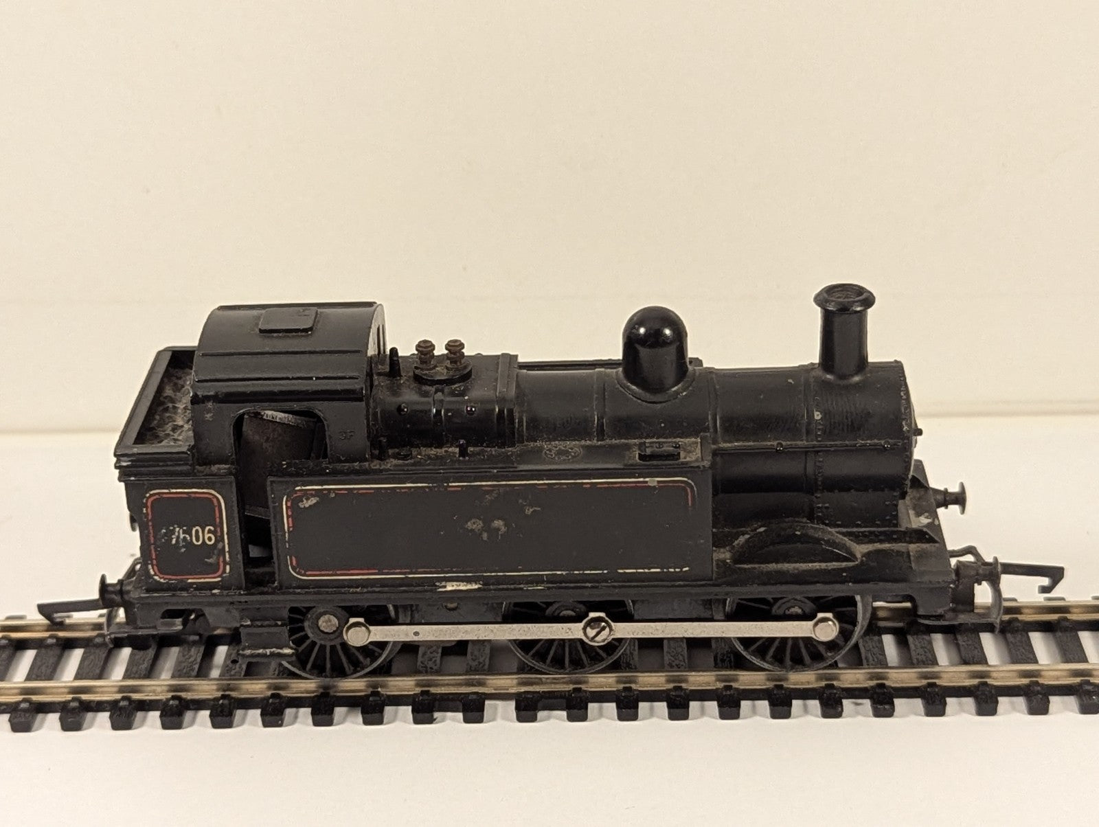 Tri-ang Railways R52 OO Gauge Jinty Class 3F BR Black