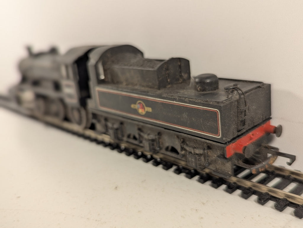 Tri-ang Hornby OO Gauge Ivatt Class 2MT 2-6-0 Steam Locomotive 46400 BR Black