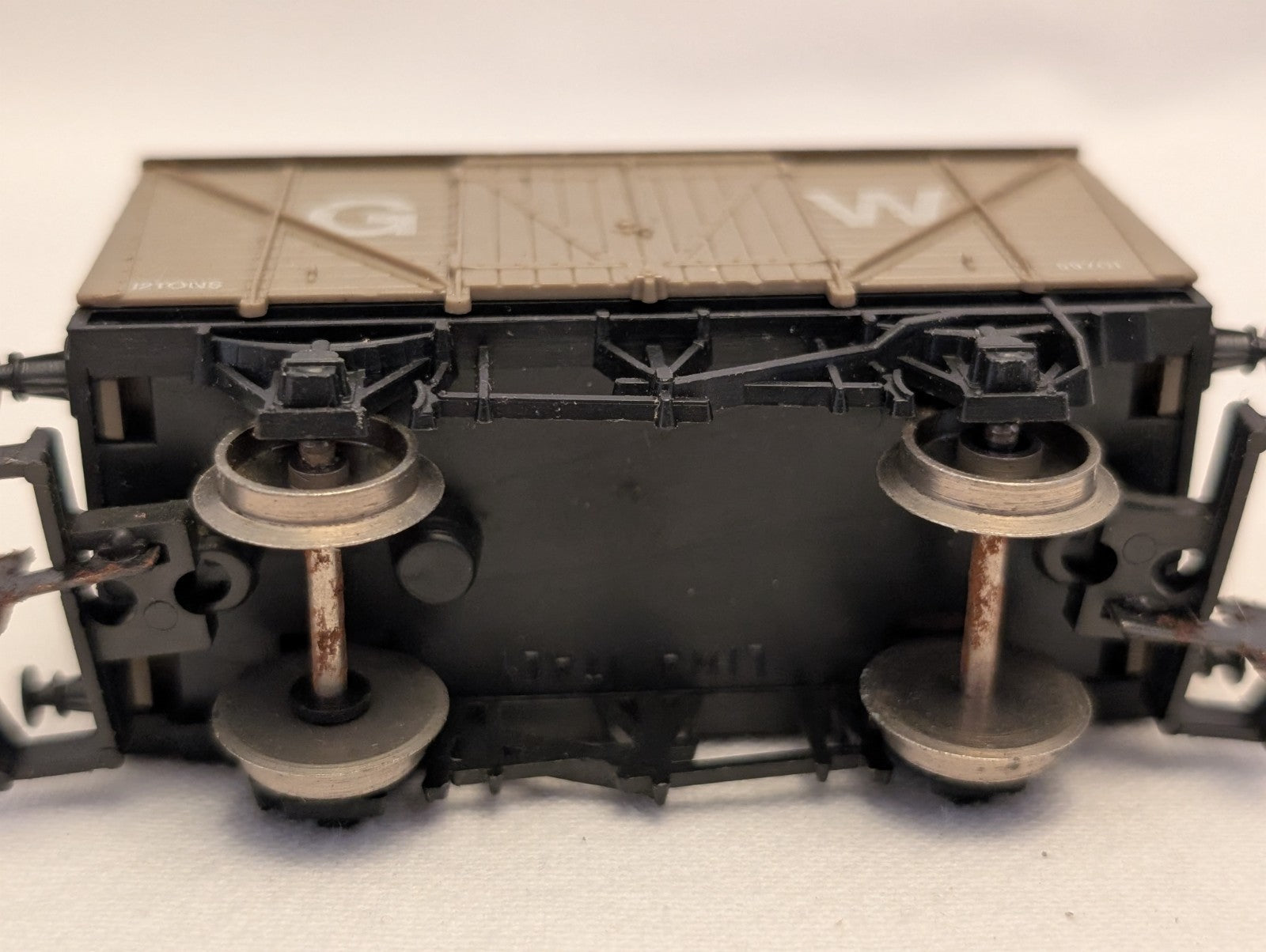 Lima OO Gauge GWR 12 Ton Ventilated Goods Van Goods Wagon