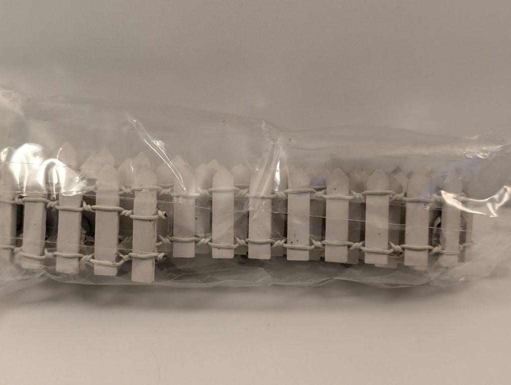 OO Gauge White Picket Fence – Scenic Accessory