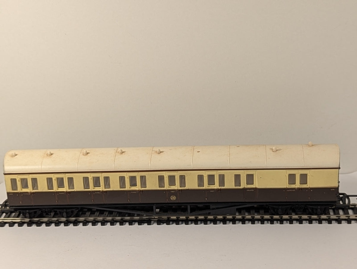 Airfix GWR Suburban B Cornish Riviera Baggage Coach OO Gauge