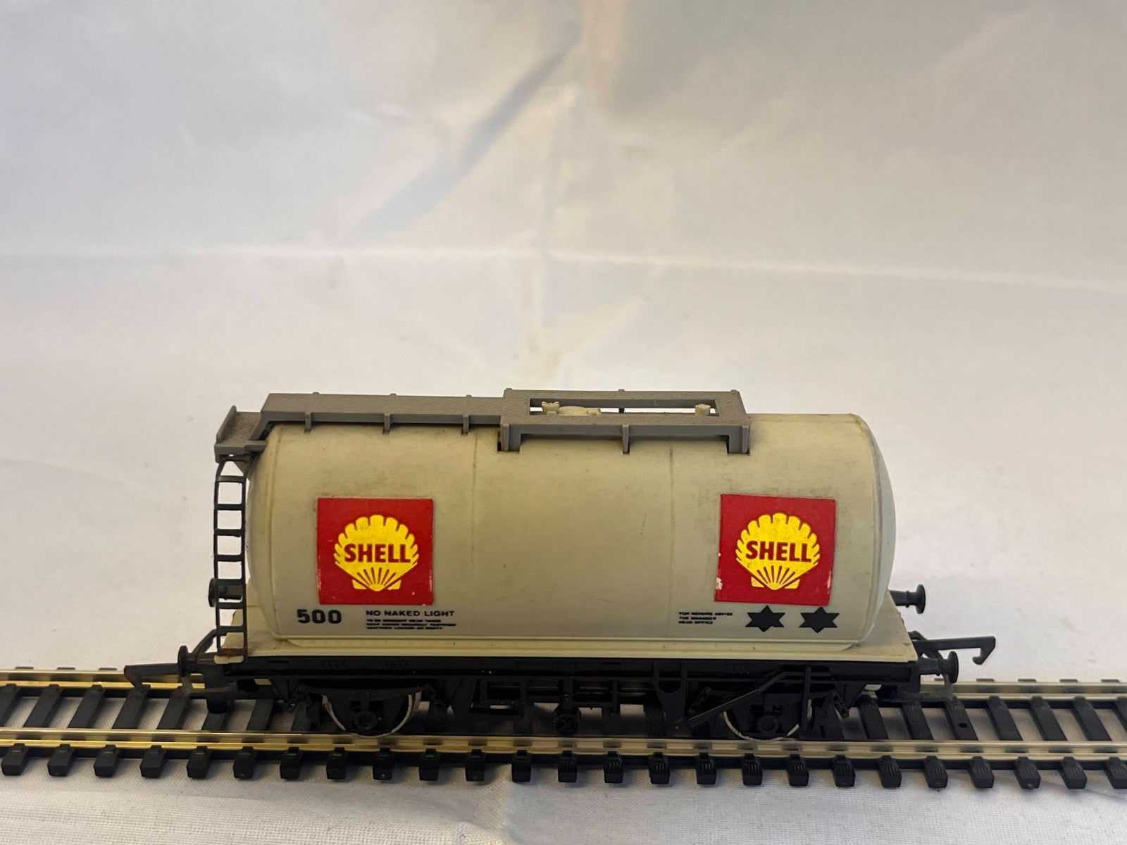 Hornby R020 OO Gauge Grey Shell Tank Wagon Boxed