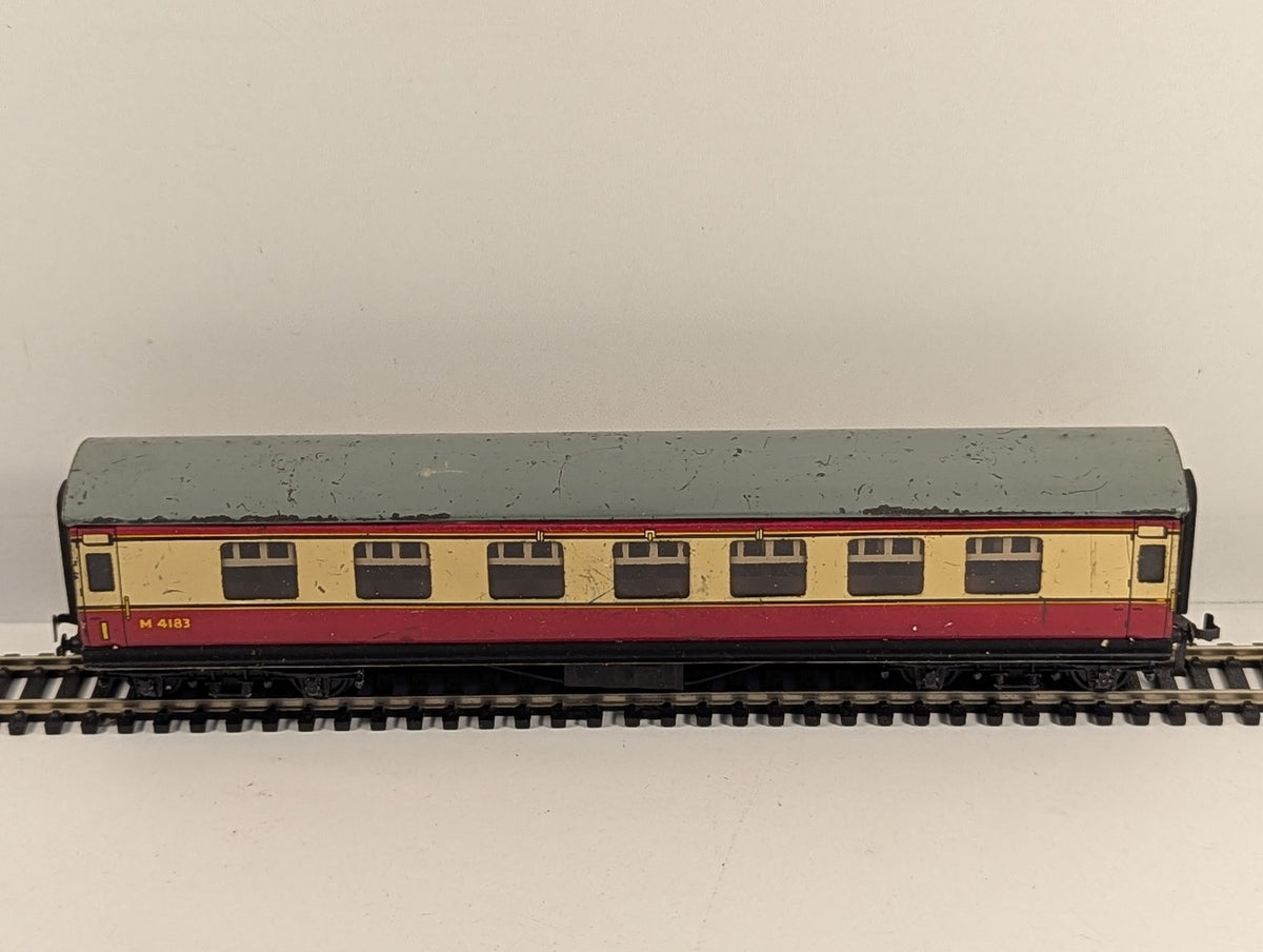 Hornby Dublo OO Gauge BR Corridor Composite Coach Passenger Coach M 4183