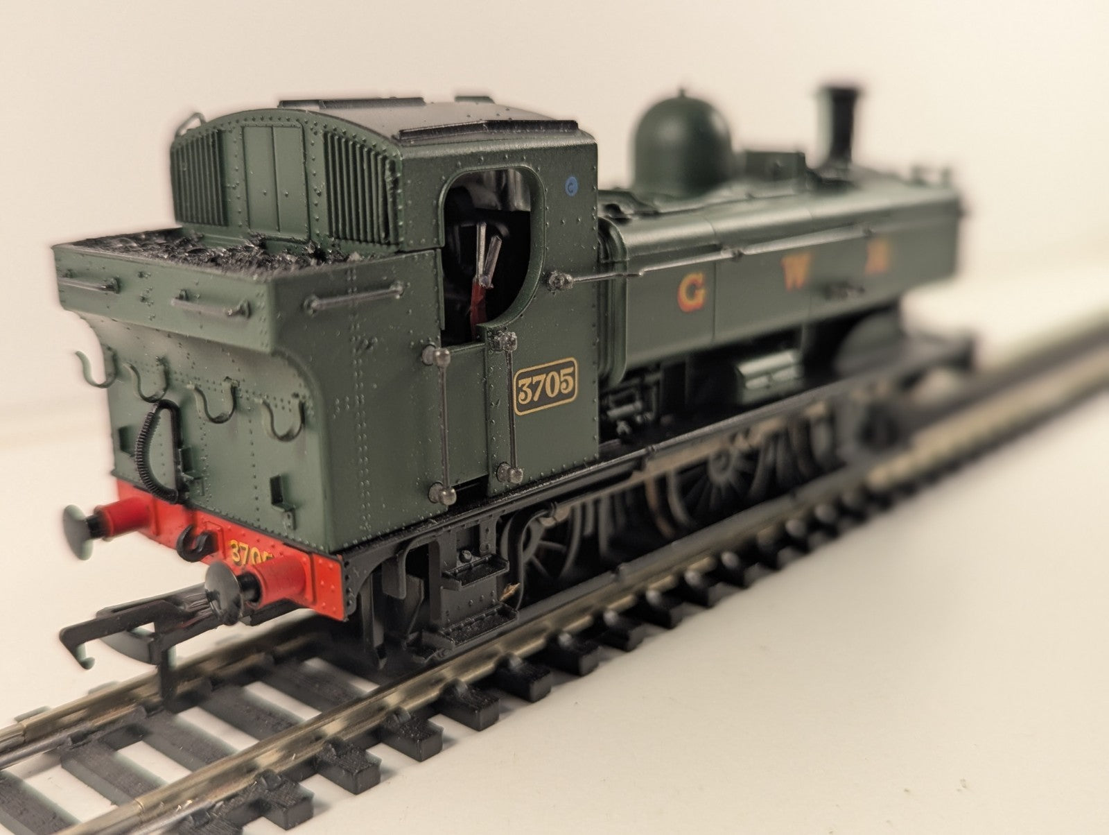 Bachmann 32-204 OO Gauge GWR 8750 Class Pannier Tank – Renumbered in GWR Green