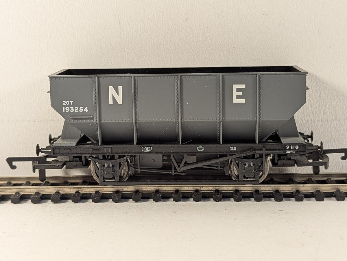 Bachmann OO Gauge LNER 20 Ton Steel Hopper Wagon Goods Wagon 193254 LNER Grey