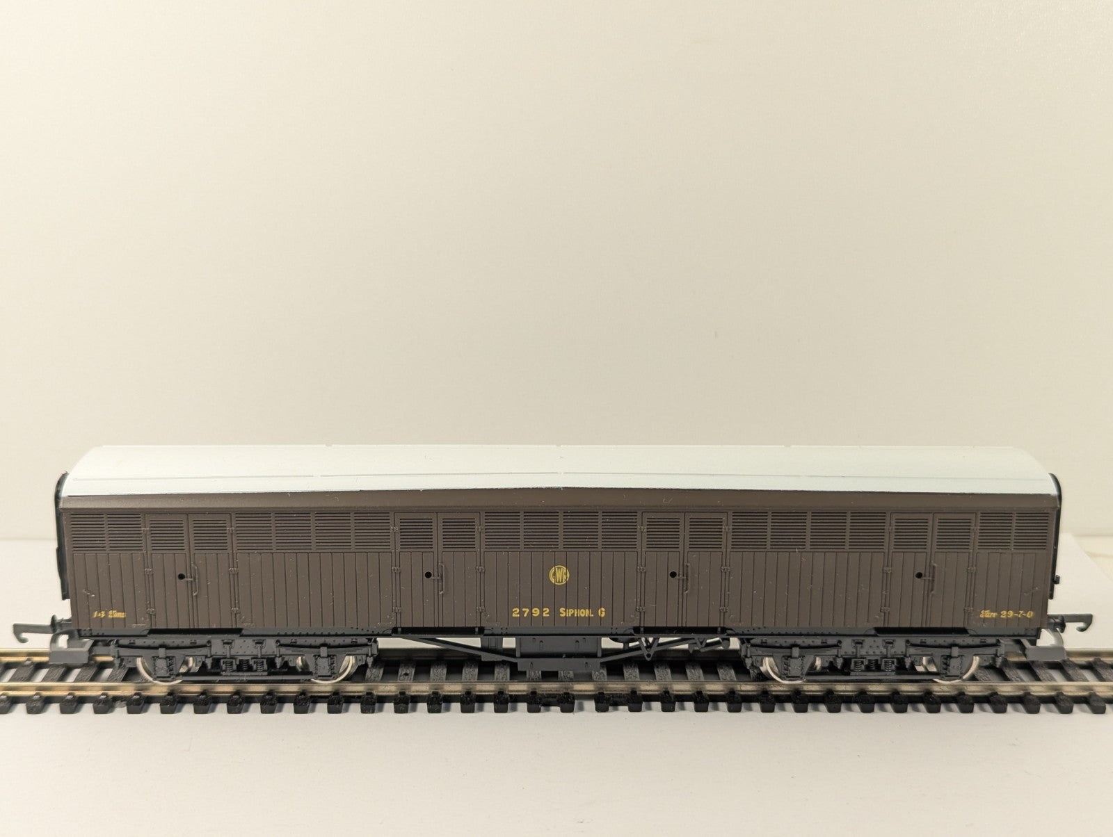 Lima GWR Siphon G Parcel Van Boxed