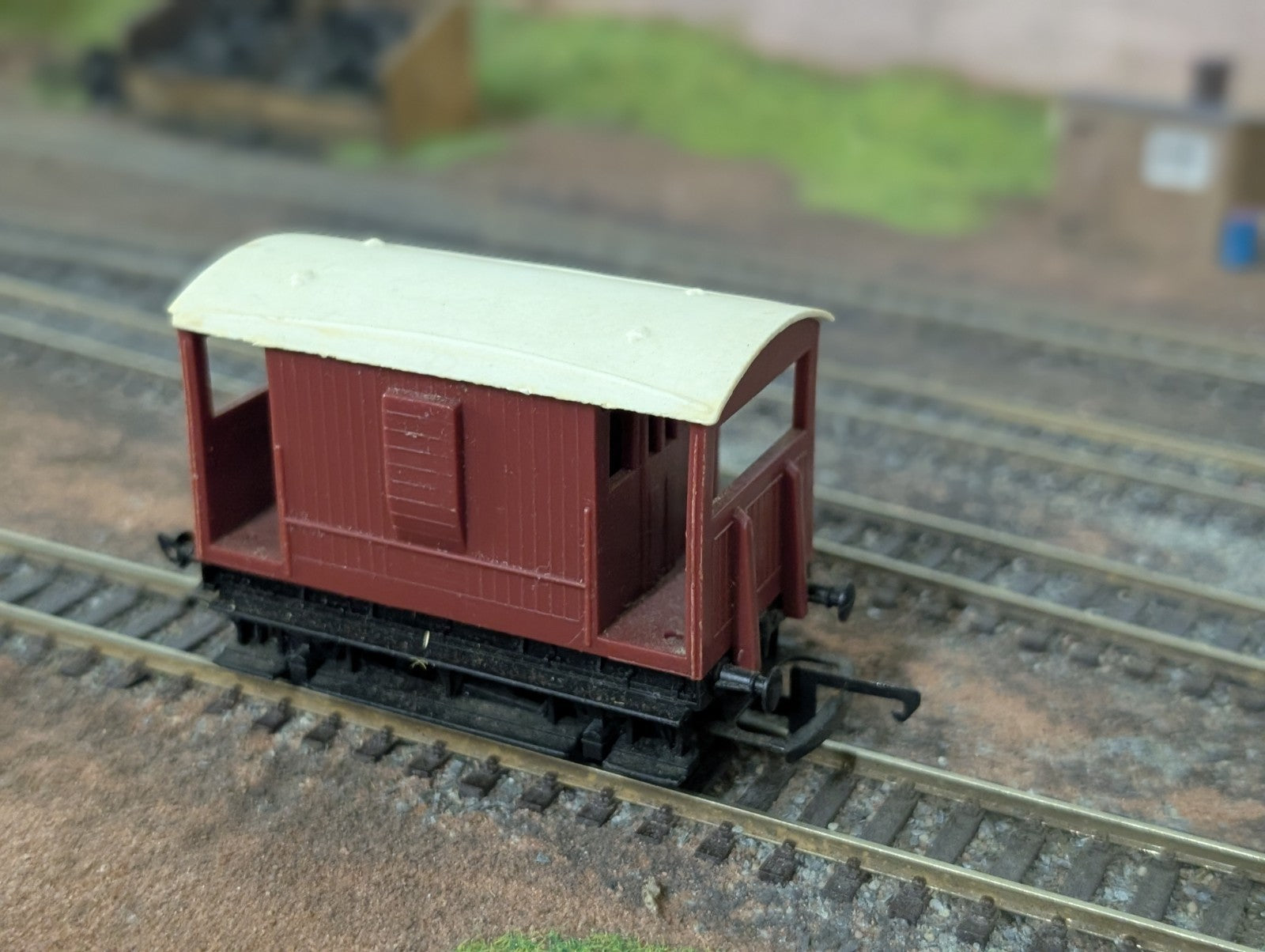 Triang B.R 20 Ton Brake Van