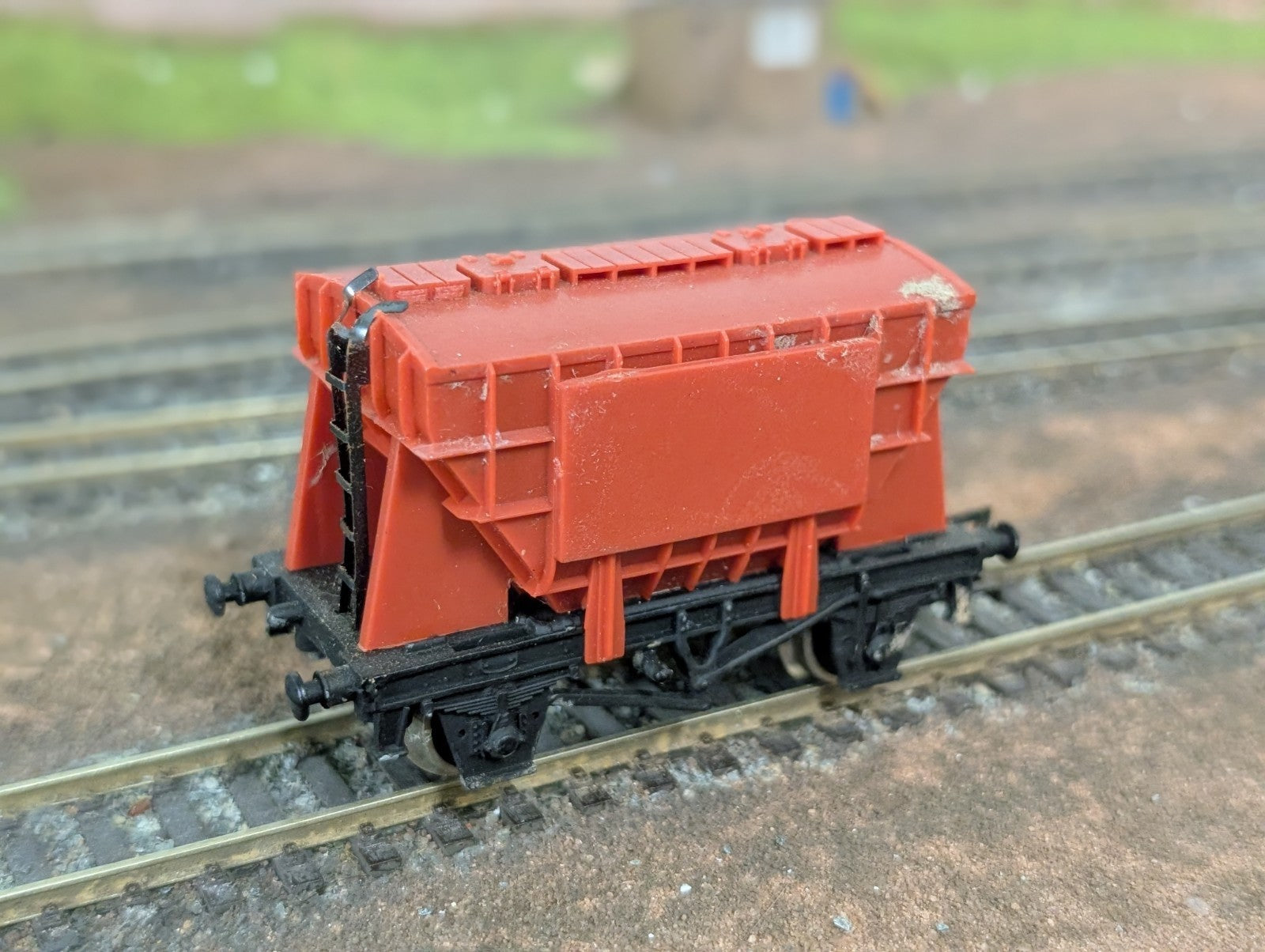 Wrenn W5021 Salt Wagon (Cerebos Salt), Red Livery