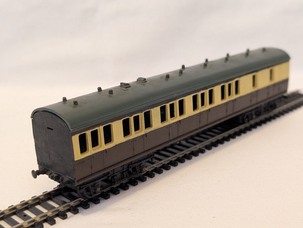 Triang Repainted GWR Suburban Brake Coach