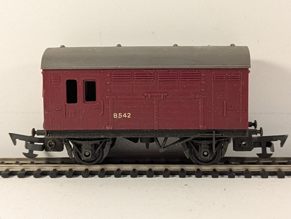 Tri-ang OO Gauge Horse Box Goods Wagon B542 BR Maroon R.123