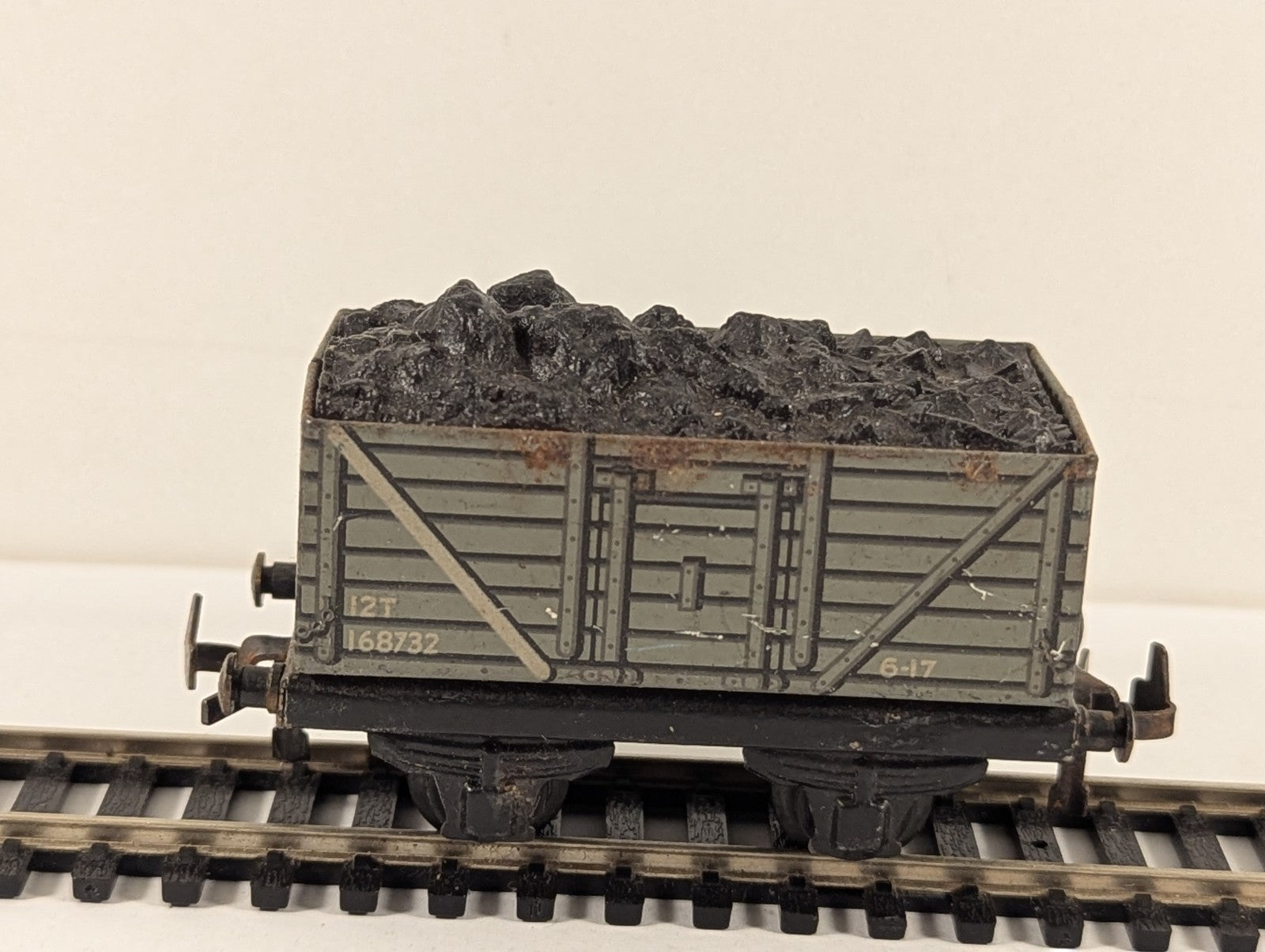 TTR 465168 Grey Coal Wagon OO Gauge