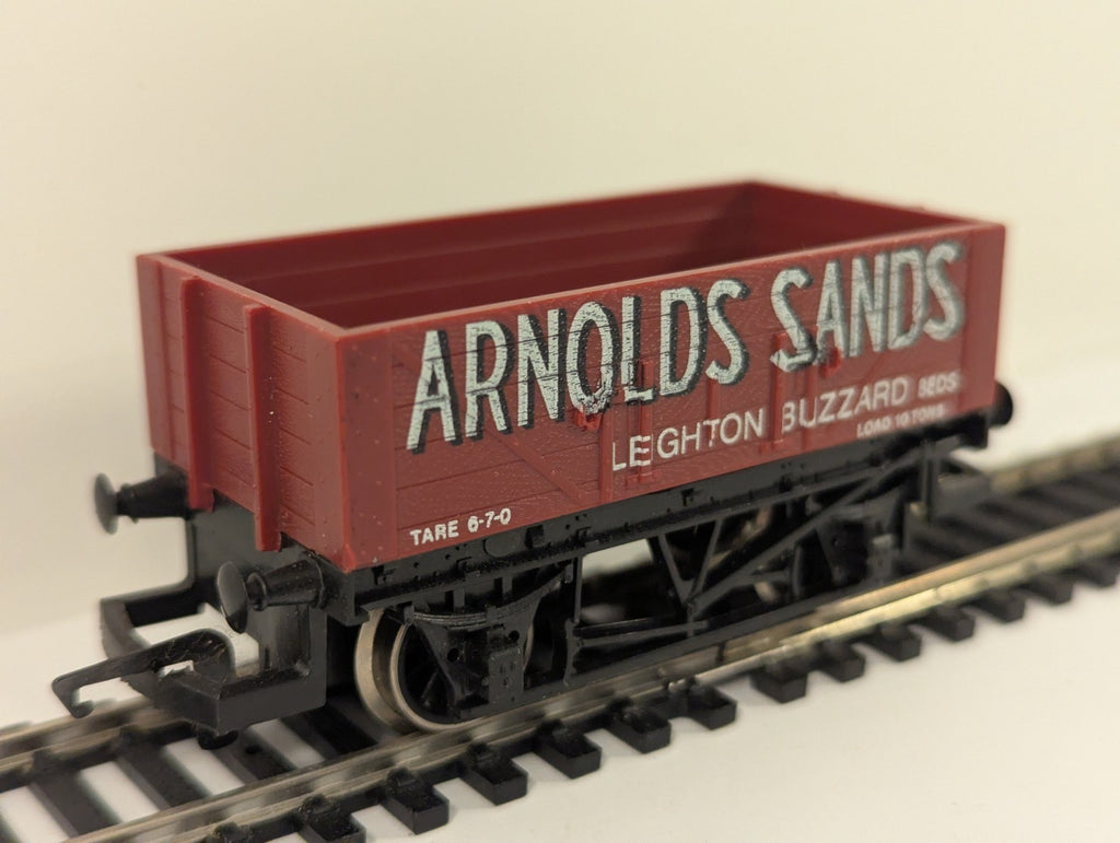 Hornby OO Gauge Arnolds Sands Leighton Buzzard 5 Plank Open Wagon