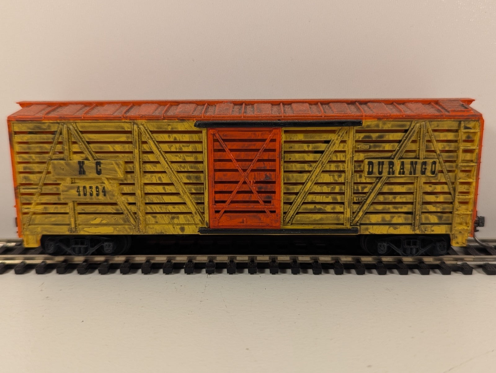 Tyco HO Scale KC & Durango Cattle Stock Car #40394 – Weathered