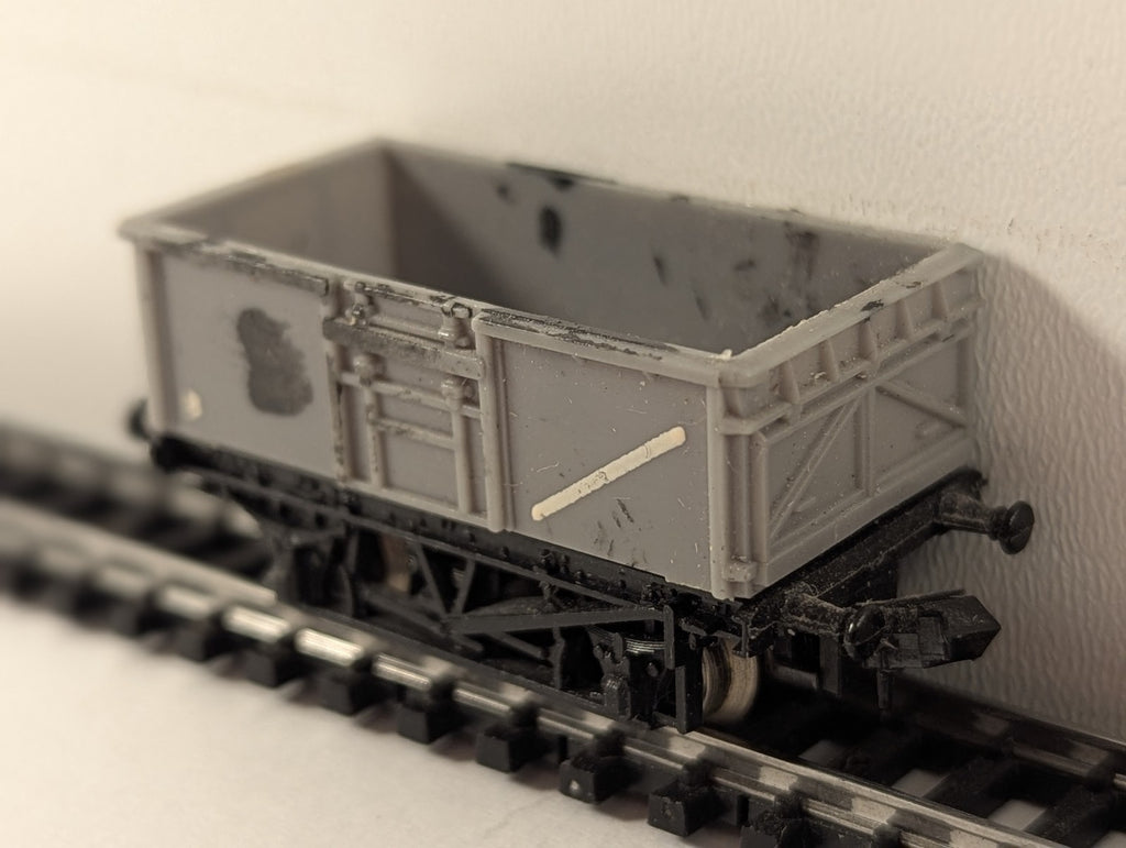 Lima N Gauge 16 Ton Mineral Wagon B554430 BR Grey