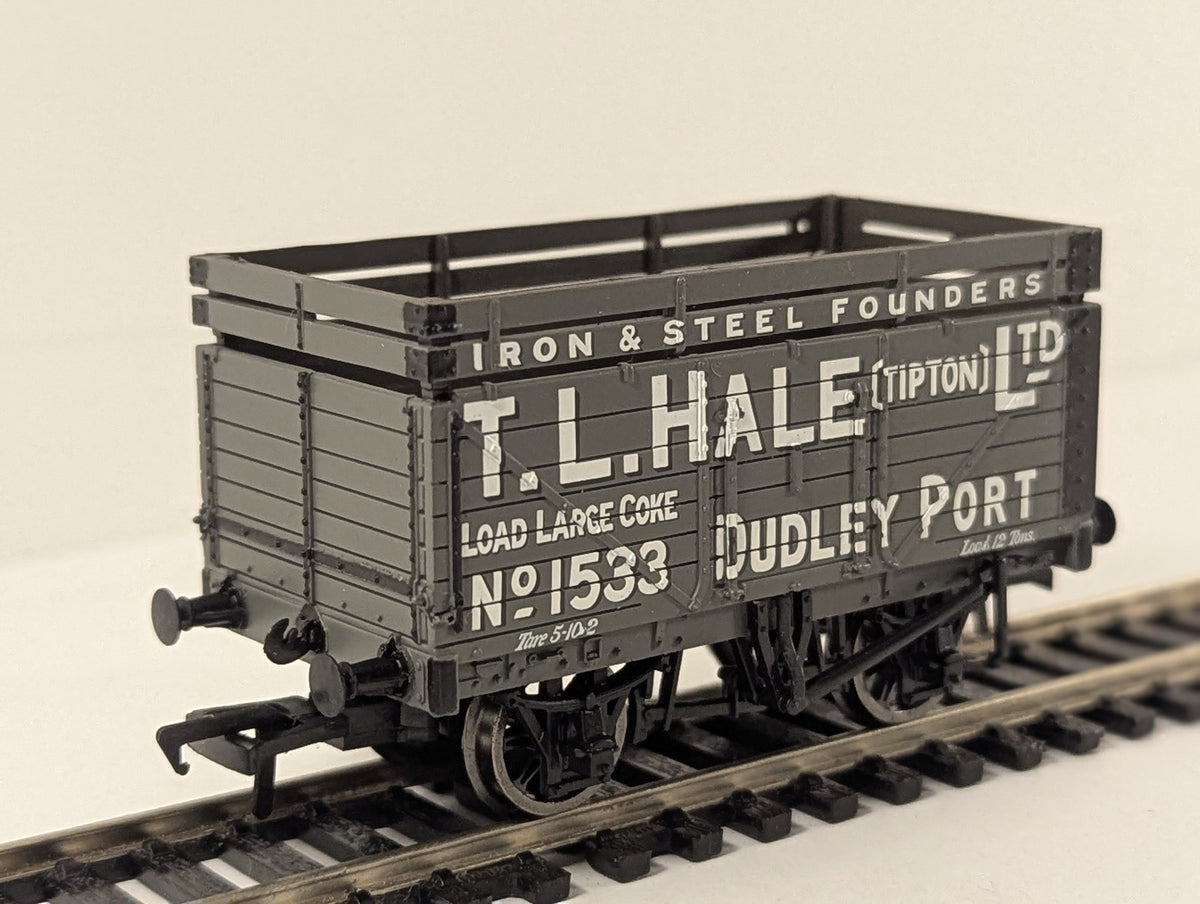 Bachmann OO Gauge 7 Plank End Door Wagon with Coke Rails T. L. Hale (Tipton) Ltd