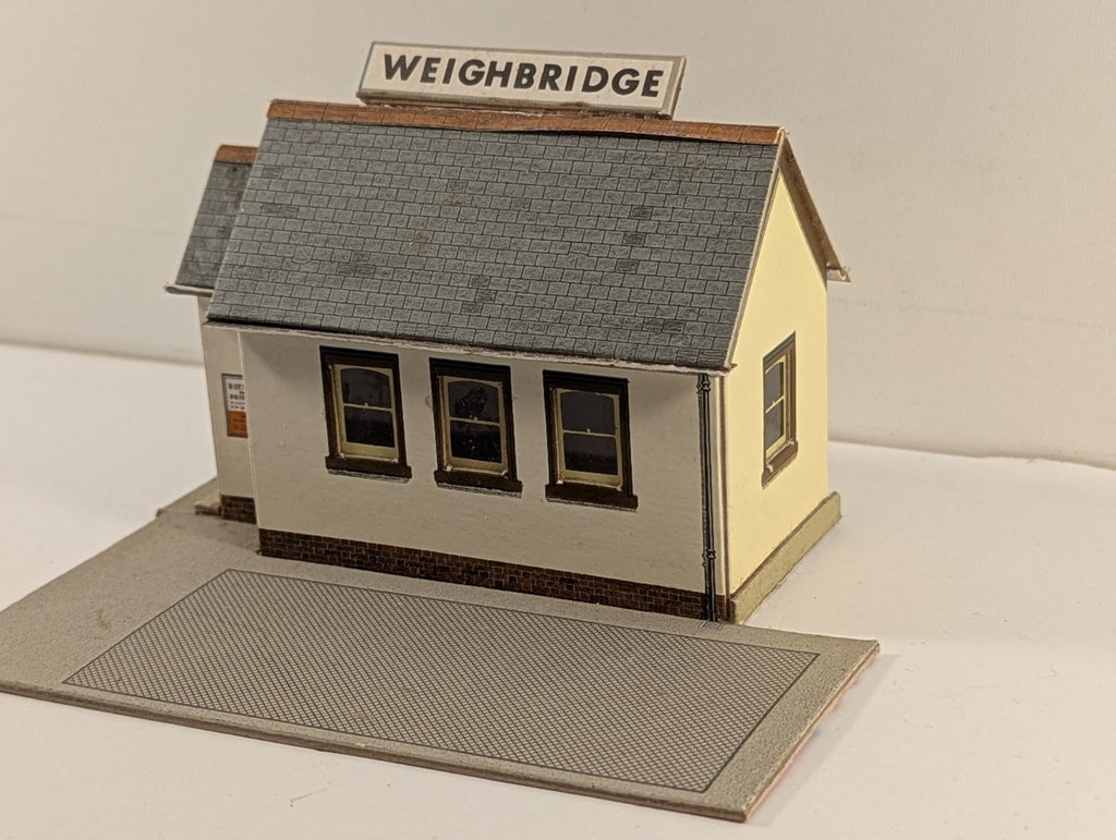 Superquick A8 OO/HO Gauge Weighbridge Station Kit
