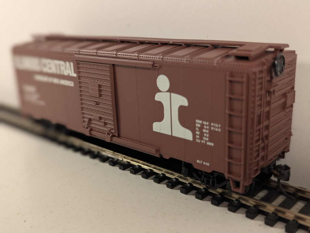 Athearn HO Gauge 40ft Box Car Boxcar IC 30125 Illinois Central 1207
