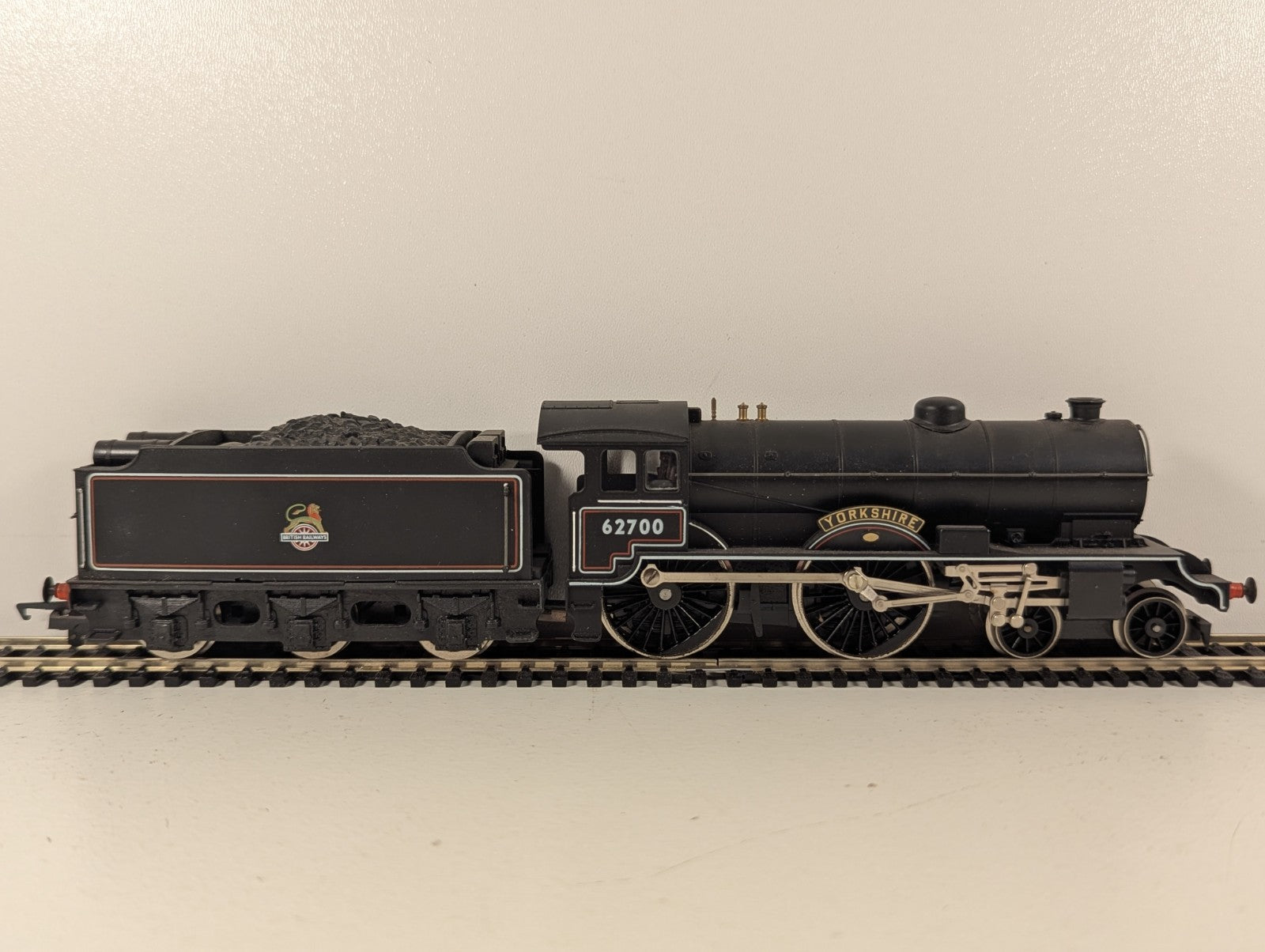 Hornby R259 LNER Class D41/1 “Yorkshire” BR Lined Black