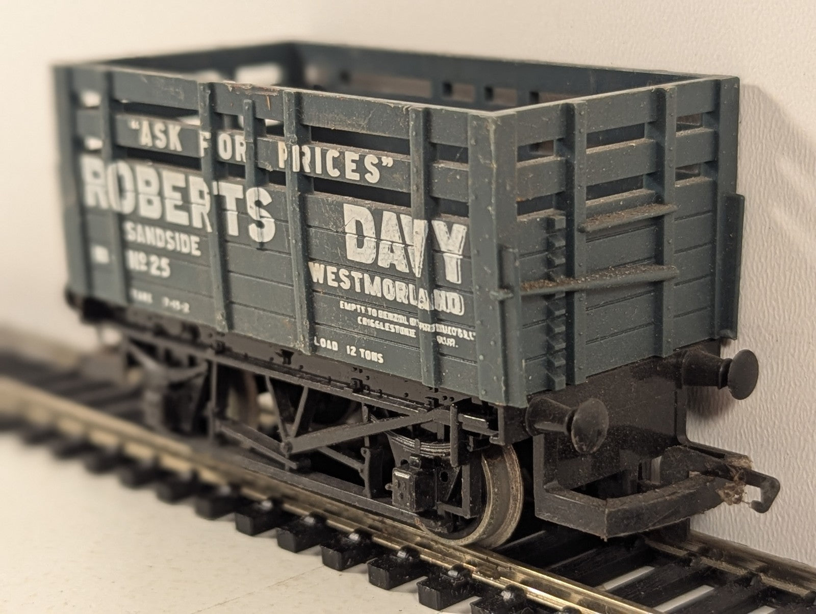 Hornby R013 Roberts Davy Coke Wagon Goods Wagon 25