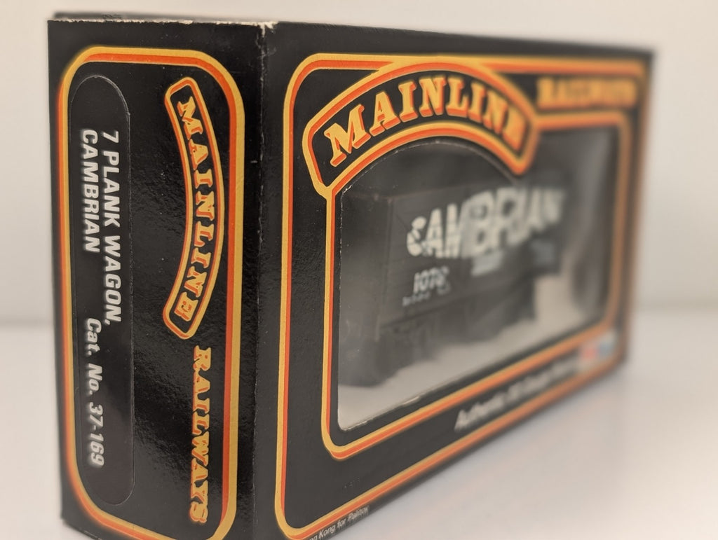 Mainline 37-169 OO Gauge 7 Plank Wagon Cambrian Cardiff